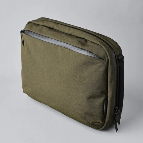 NWT Alpaka Elements Tech Brief Pro Travel Laptop Bag Army Green Axoflux - Picture 6 of 6